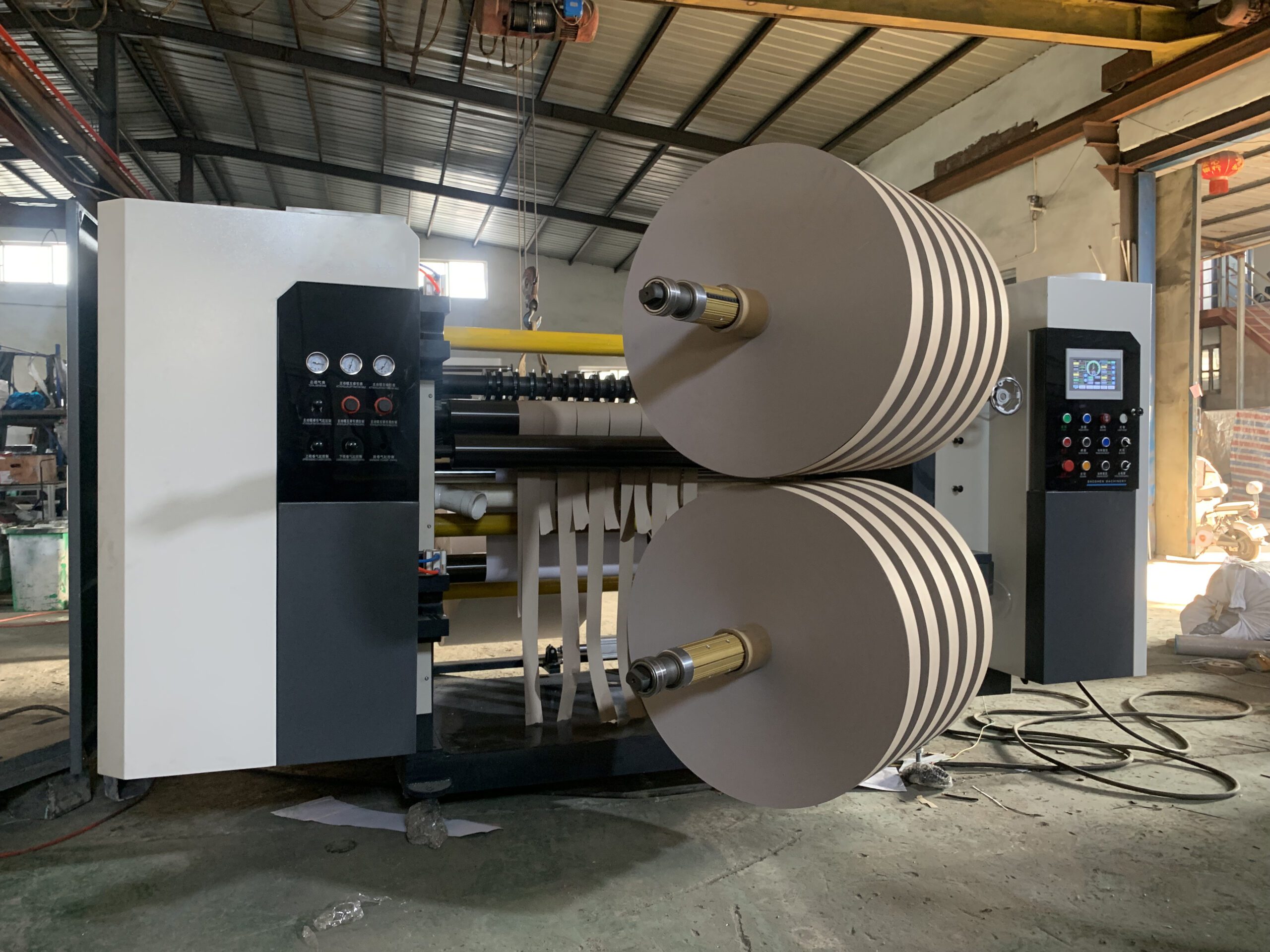 Automatic Kraft Paper Slitting and Rewinding Machine China