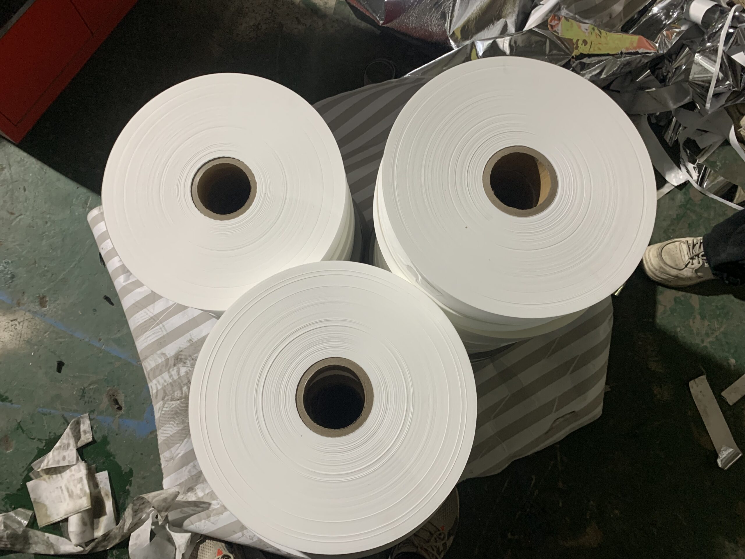 Non-woven Fabrics and Leather Cloth Roll Slitting Machine