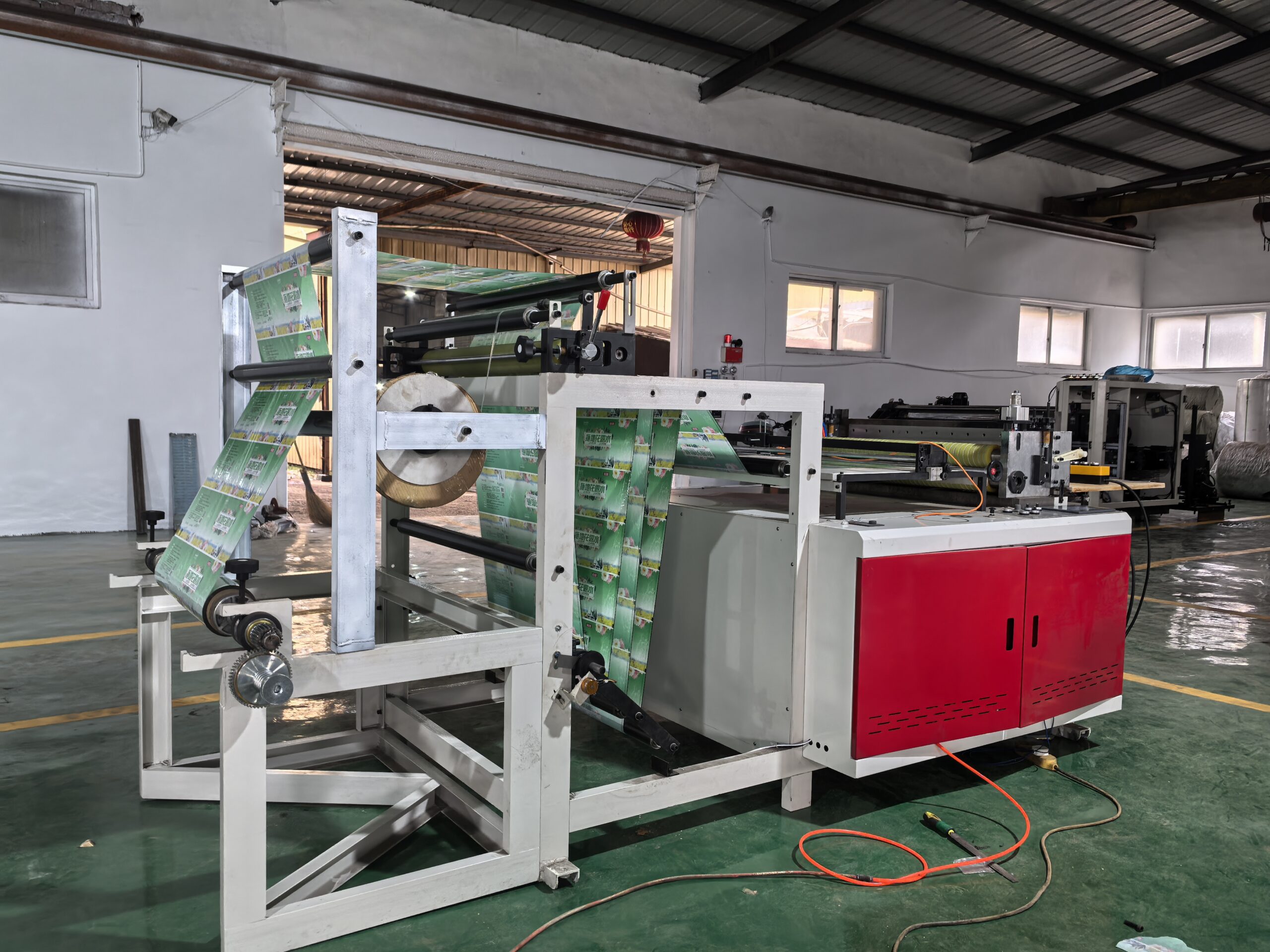 PET PVC Roll to Sheet Cutter Film Cross Cutting Machine