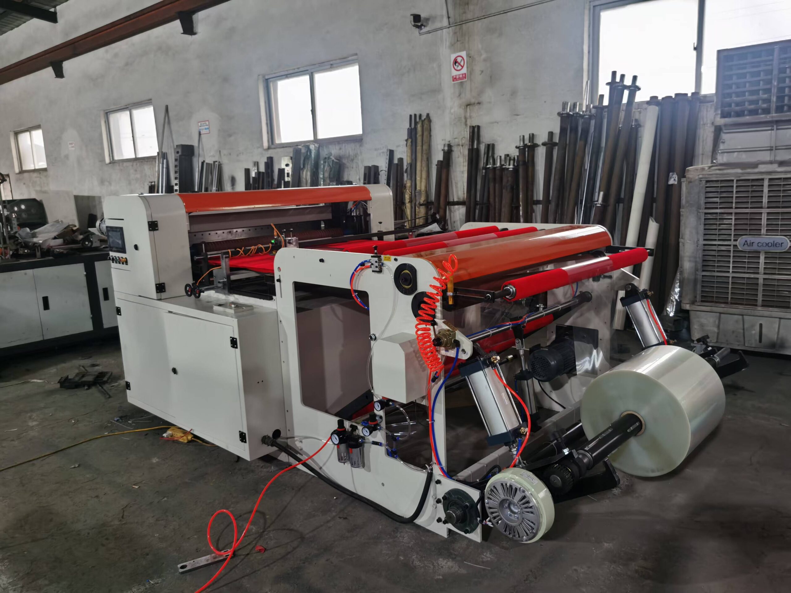 Sandwich and Hamburger Paper Roll to Sheet Cutting Machine